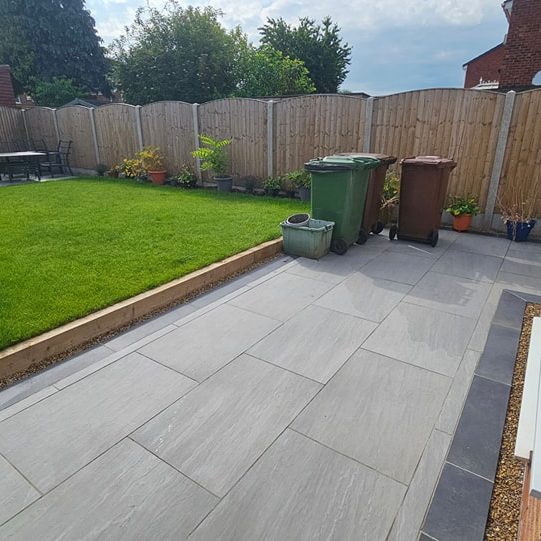 Fully renovated back garden